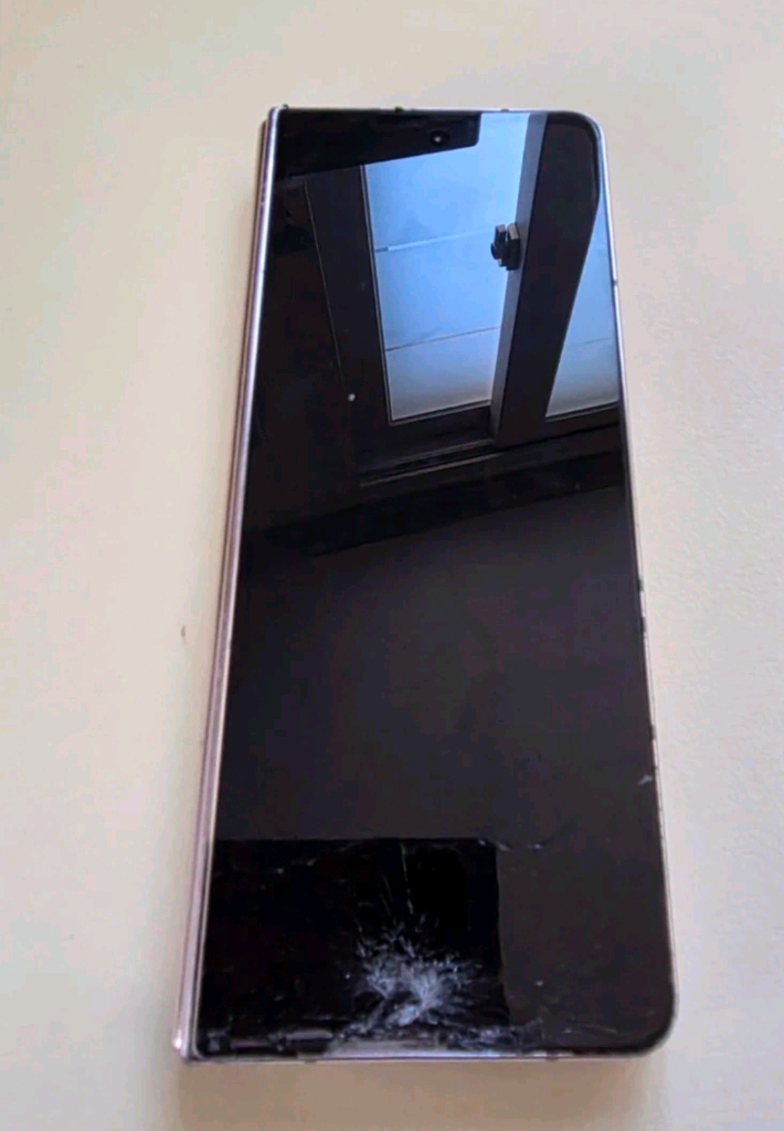 갤럭시 z폴드4 256GB 이미지