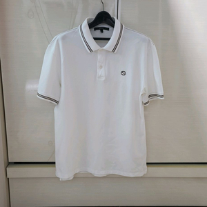 구찌 카라 반팔티 맨투맨자켓패딩루이비통프라다디올셀린느톰브라운몽클레어스톤아일랜드에르메스 이미지