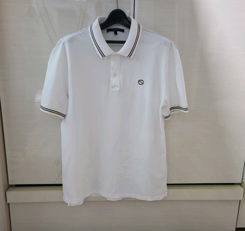 구찌 카라 반팔티 맨투맨자켓패딩루이비통프라다디올셀린느톰브라운몽클레어스톤아일랜드에르메스 이미지