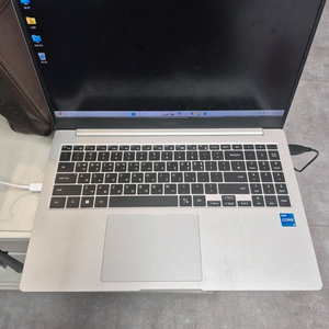 삼성 15인치 노트북 30만에 팝니다 이미지