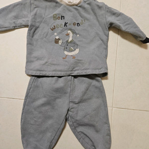 25년도 슈슈앤크라 24M 상하 이미지