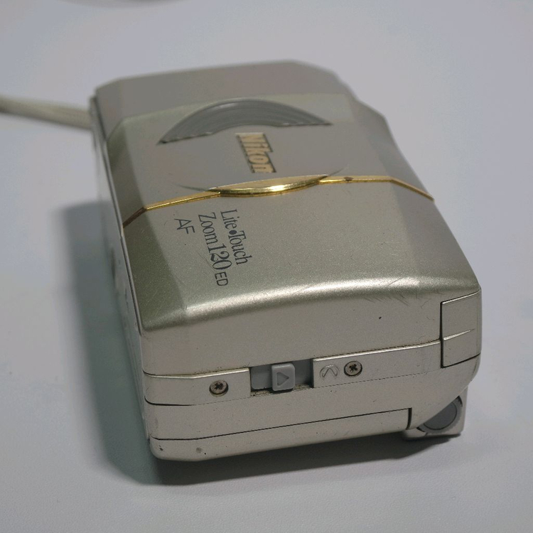 니콘 라이트 터치 줌 120ED AF 필름카메라 이미지