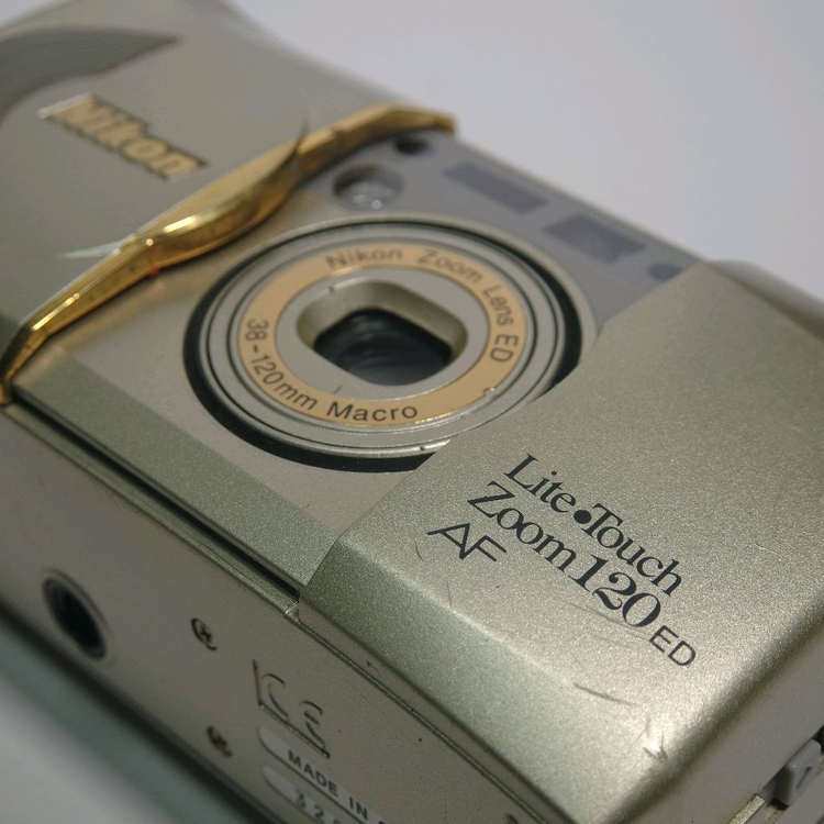 니콘 라이트 터치 줌 120ED AF 필름카메라 이미지