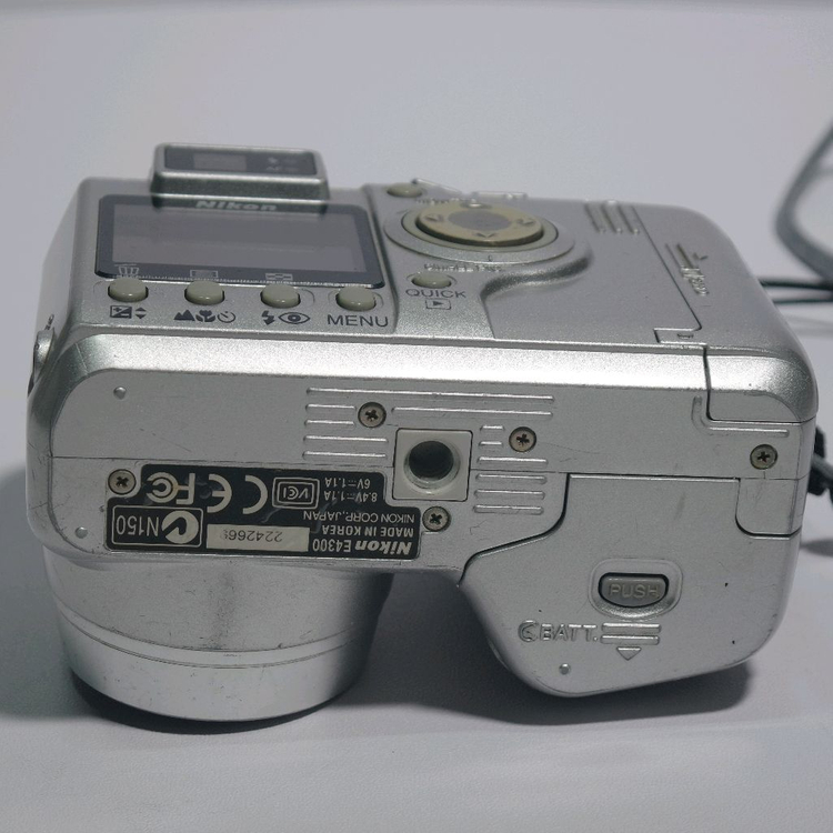 니콘 쿨픽스 4300 디카 이미지