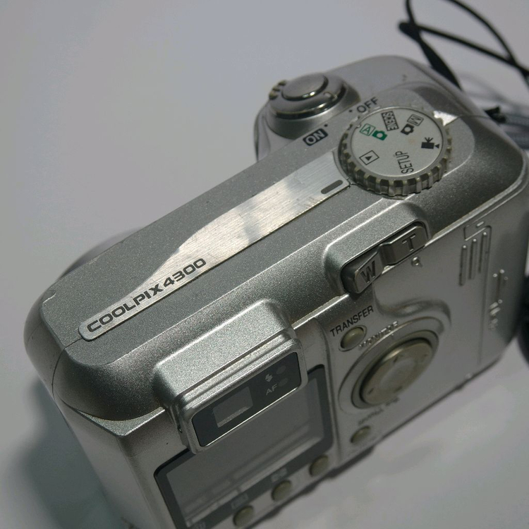 니콘 쿨픽스 4300 디카 이미지
