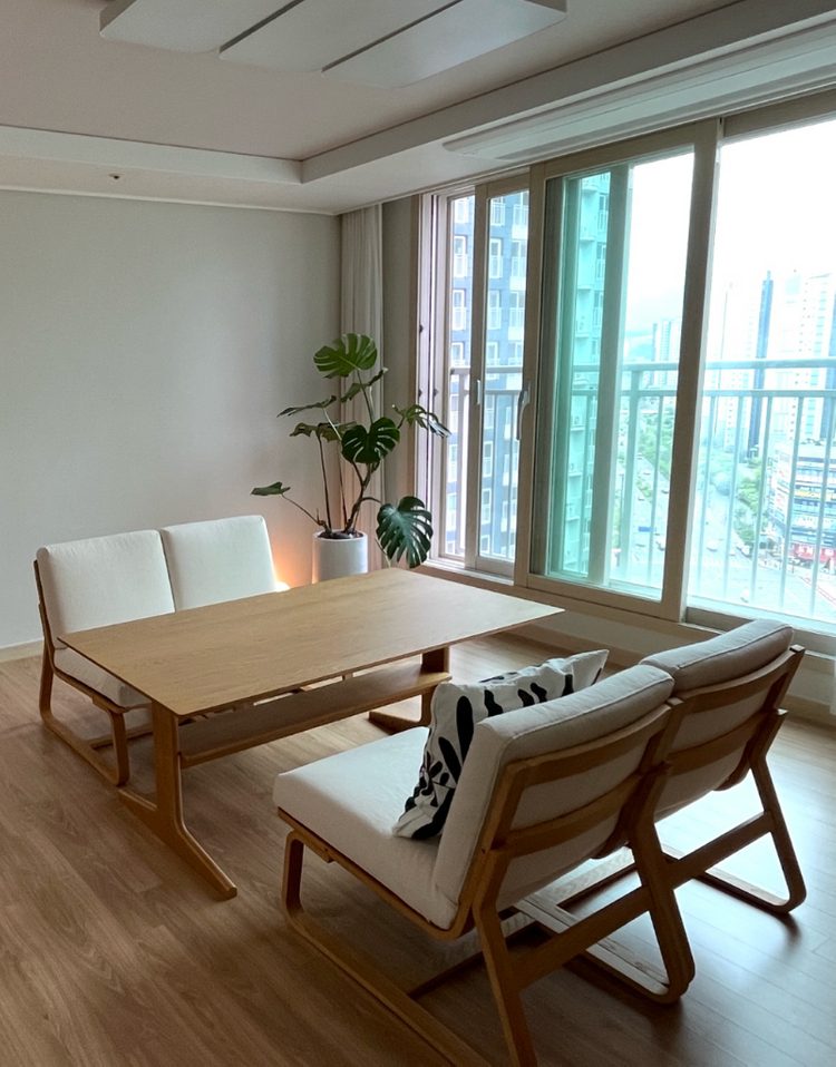 무인양품 리빙 다이닝 테이블3 + 소파2개 이미지