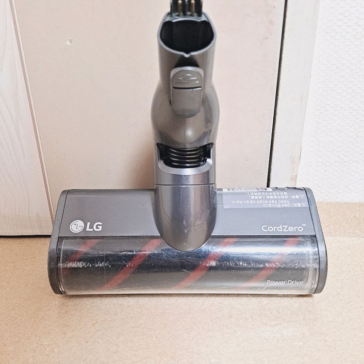 LG 코드제로 A9 무선청소기 모터헤드 소프트 브러쉬 파워드라이브 흡입구 이미지