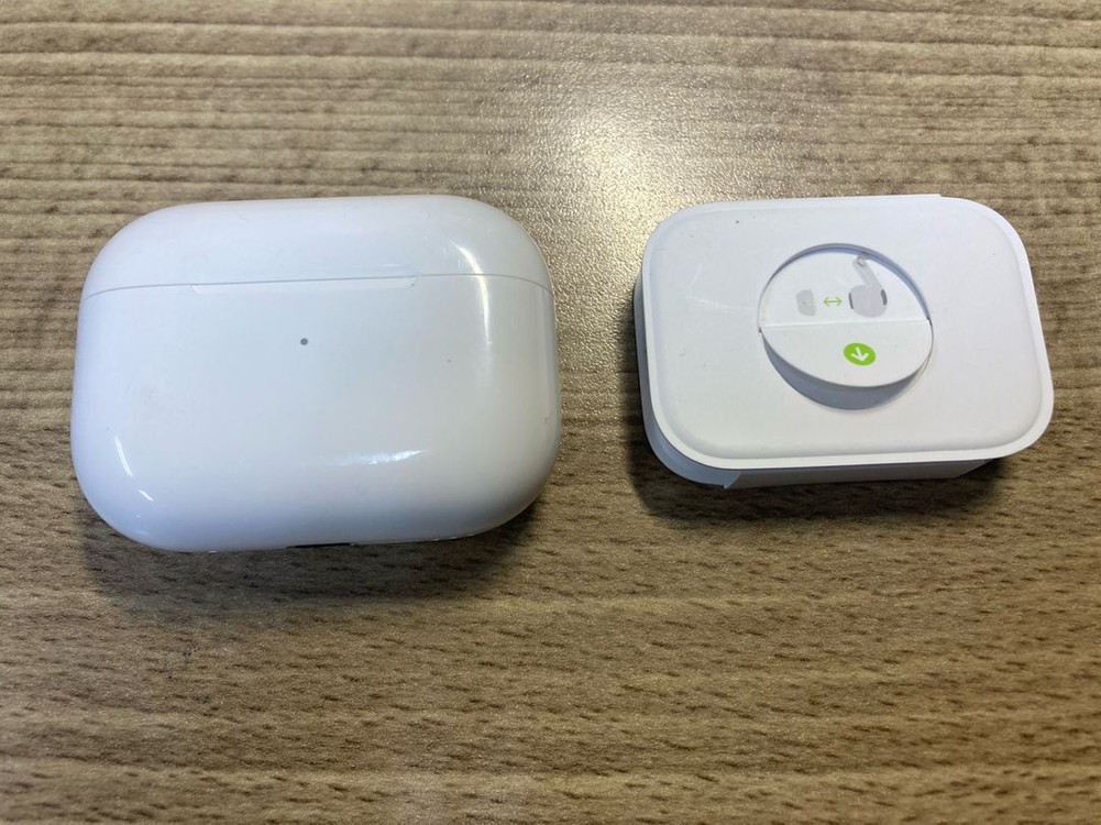 애플 에어팟 프로 2 (8핀) 이미지