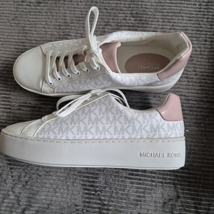 마이클 코어스 운동화 이미지