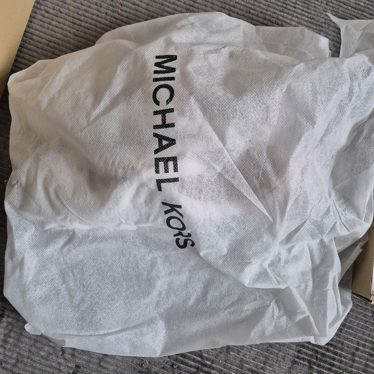 마이클 코어스 운동화 이미지