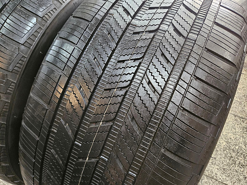 브리지스톤 알렌자스포츠 AS 315-40-21 중고타이어 두개 이미지