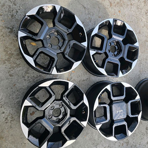 19인치 EV5 gt 순정휠 타이어 펀매 이미지