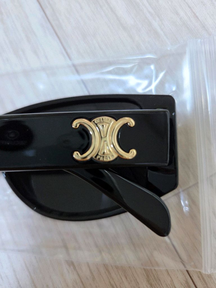 셀린느 트리옹프 선글라스 새상품(케이스 있음) 이미지