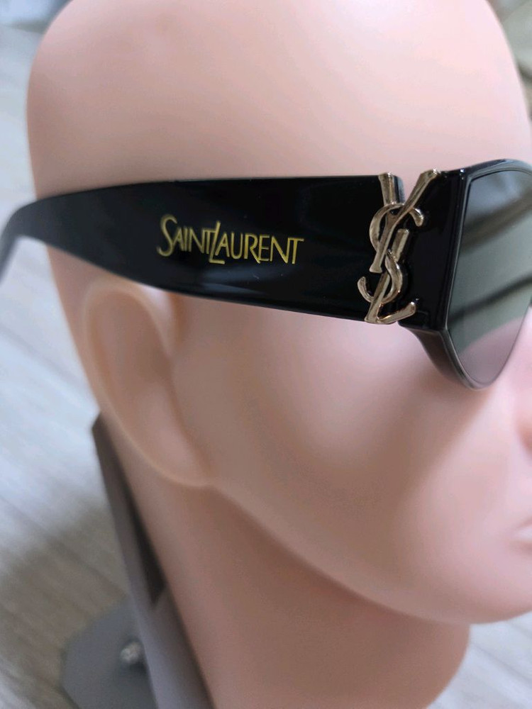 입생로랑 선글라스 새상품 이미지