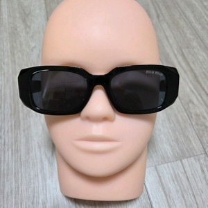 미우미우 선글라스 새상품 이미지