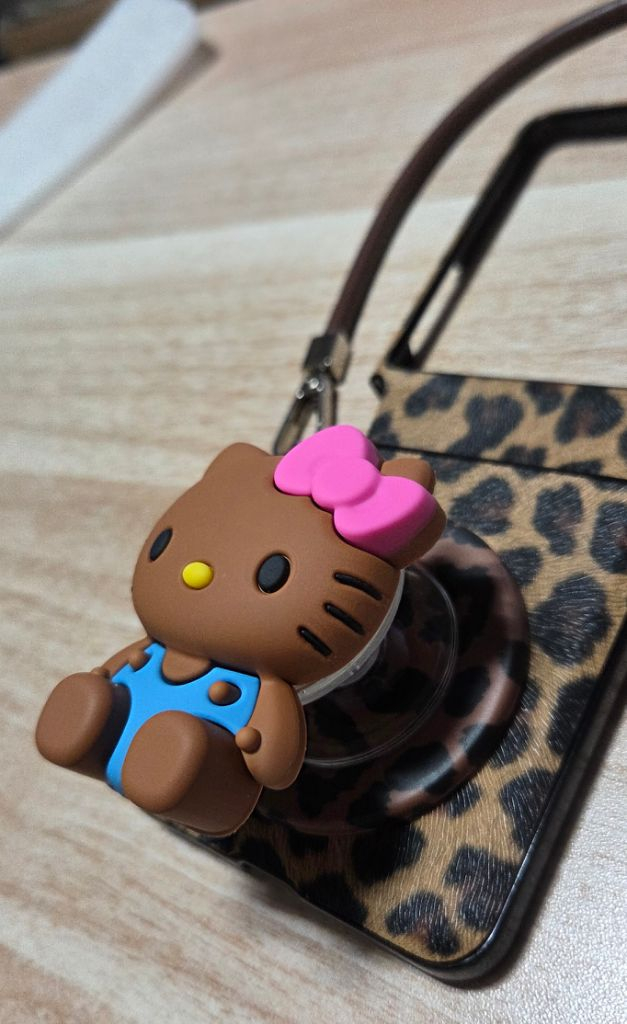 TYREUS 태닝 키티 그립톤 호피 스트랩 갤럭시z플립7 케이스 이미지