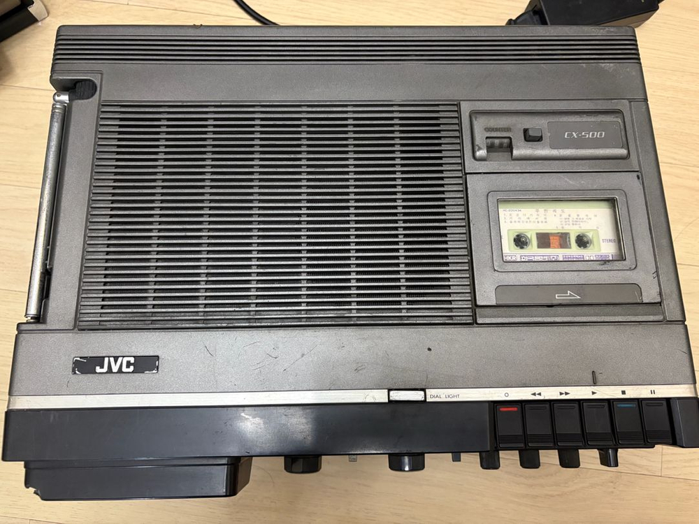 JVC 컬러 TV/라디오/카세트 복합기 이미지