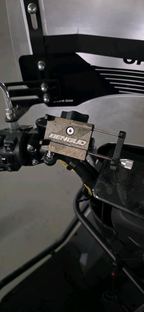 타우러스 es듀얼 배터리2개 흰색 이미지