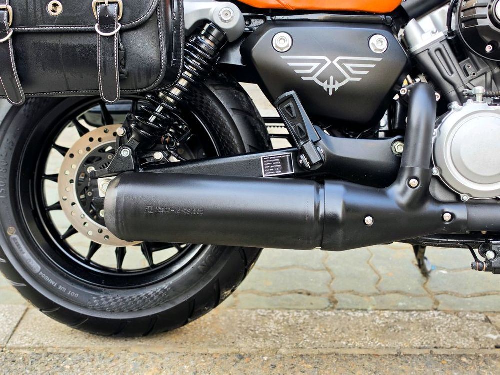 벤다300 KDX300 2024년식 3481KM 1인신조 무사고 신차급매물 오토바이 판매합니다 이미지