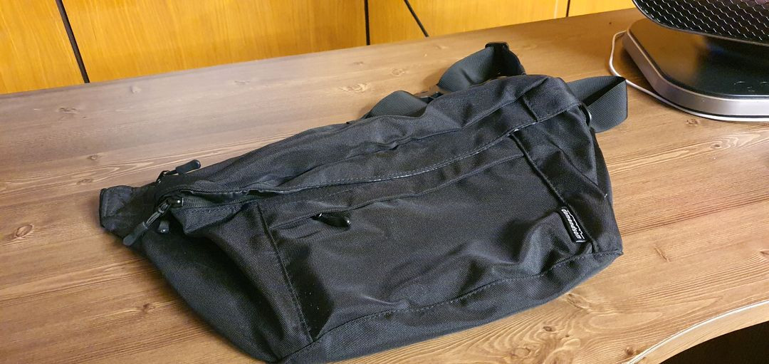 담앤드솜 자이언트 힙색 남녀공용 크로스백 (새제품) 이미지