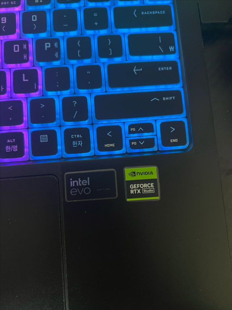 HP Omen 14 Slim RTX 4060 게이밍 노트북 이미지