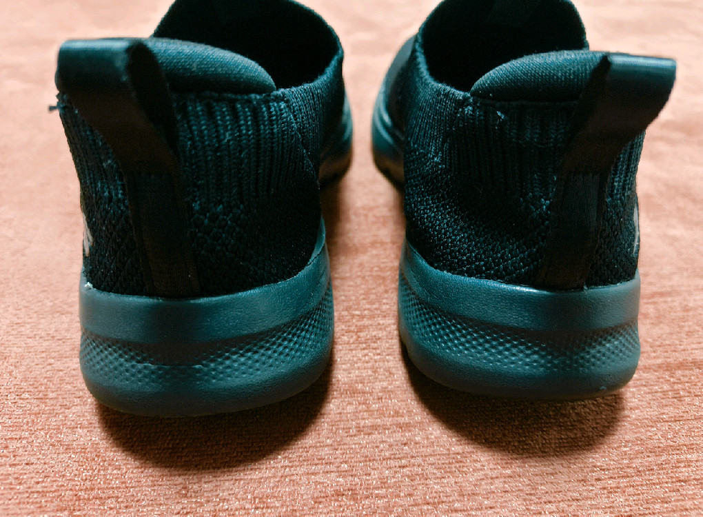 스케쳐스 고워크6 슬립온 워킹화 230사이즈 이미지