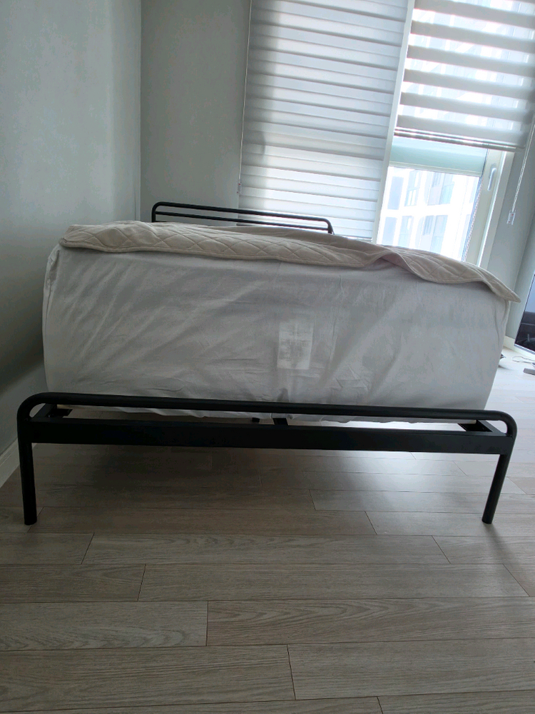 시몬스 뷰티레스트 LUCILE SS 매트리스 팝니다 이미지