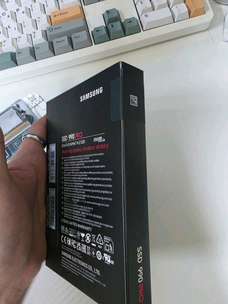미개봉 삼성 990 PRO NVMe SSD 1TB 이미지