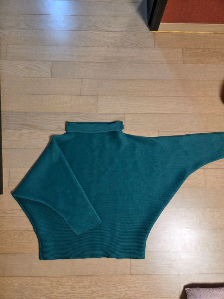 에눌미이세이미야케돌먼스트레치탑 플리츠플리즈 이미지