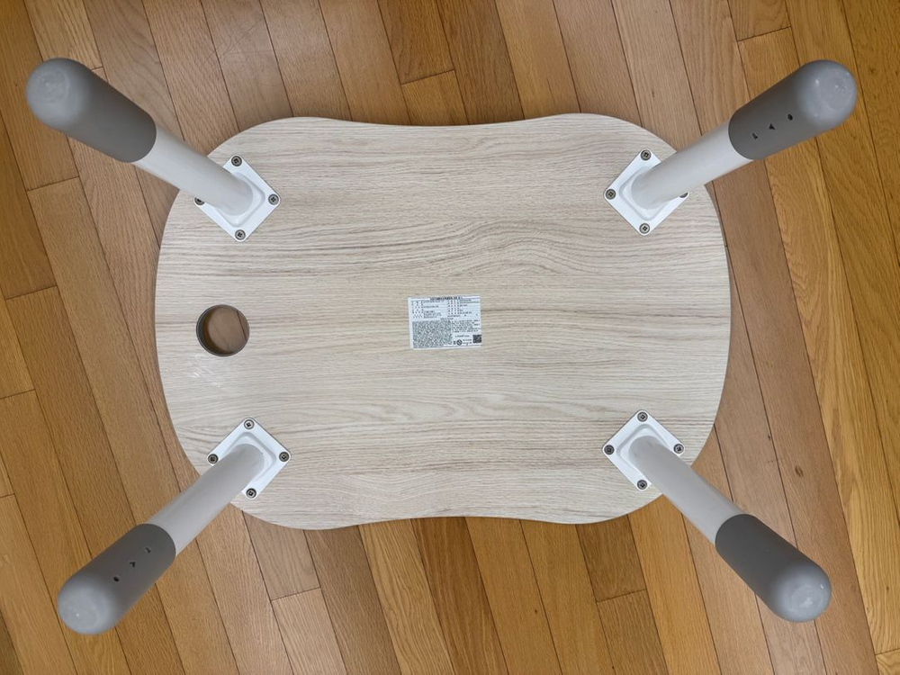 리바트 어린이용 높이조절 책상 이미지