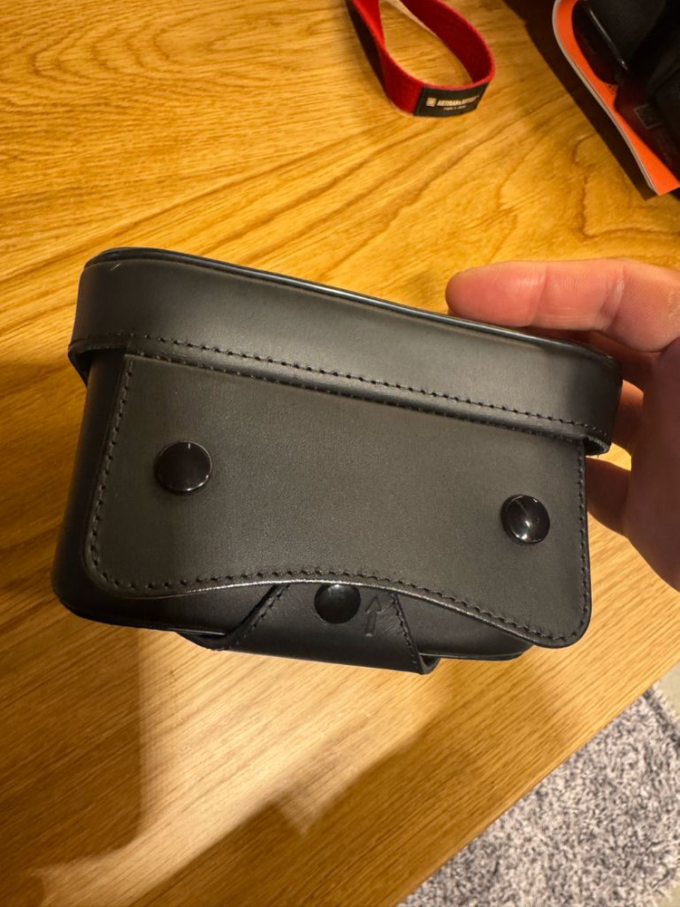 라이카 필름 M 바디 케이스 이미지