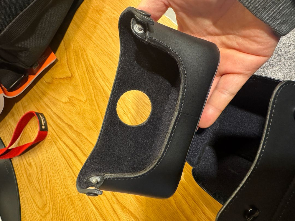 라이카 필름 M 바디 케이스 이미지