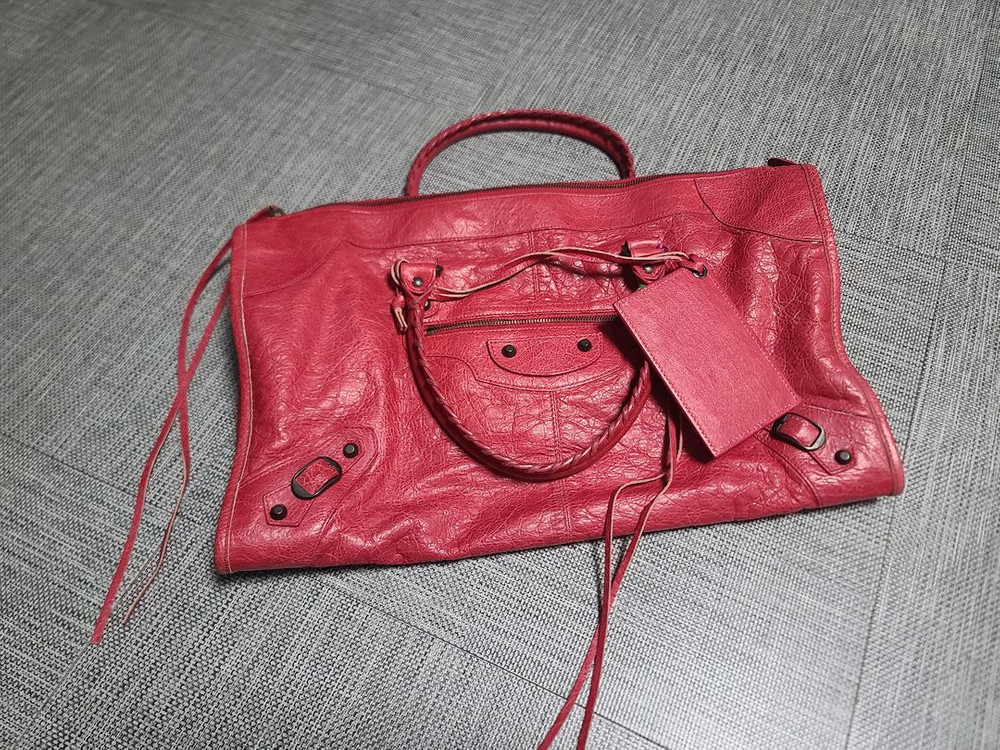 발렌시아가 모터백 오피스 토트백 이미지