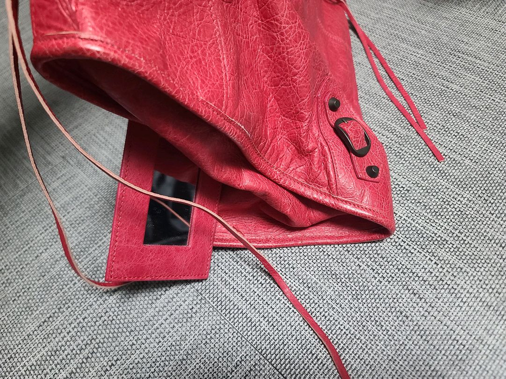 발렌시아가 모터백 오피스 토트백 이미지