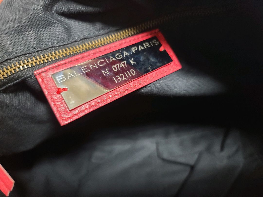 발렌시아가 모터백 오피스 토트백 이미지