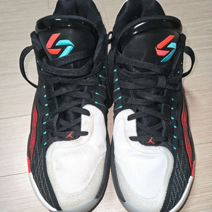 농구화 나이키 루카4 사이즈 295(11.5) 이미지