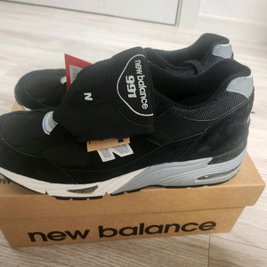 뉴발란스 991 270 블랙 급처 합니다 이미지