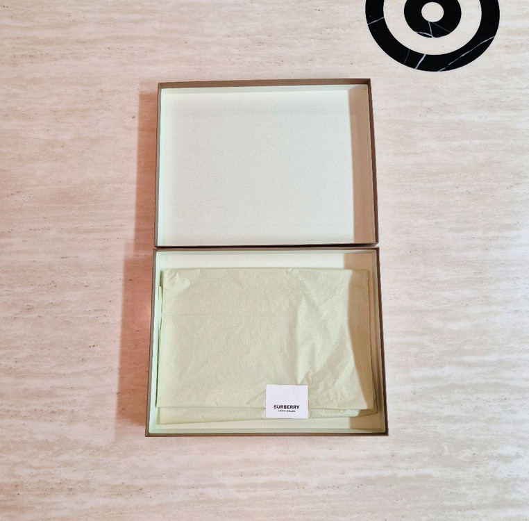 [백화점정품]버버리 박스+쇼핑백+리본+속지 풀구성품,버버리 가방,버버리 지갑,버버리 패딩,버버리 쇼핑백,버버리 리본 이미지