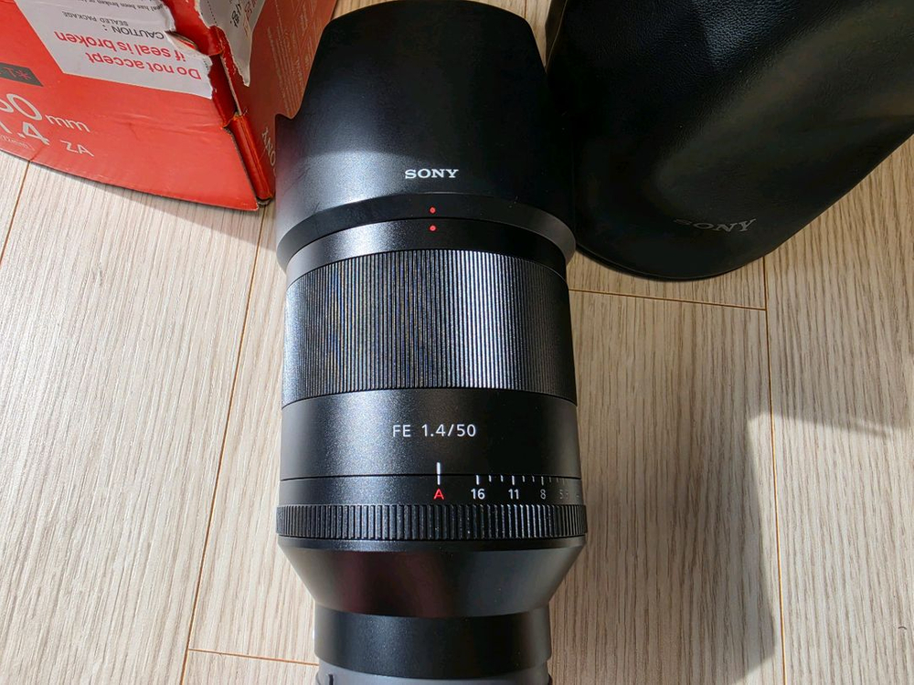 소니 정품 sel50f14z fe 50mm f1.4 za 50.4z 렌즈 판매합니다 이미지