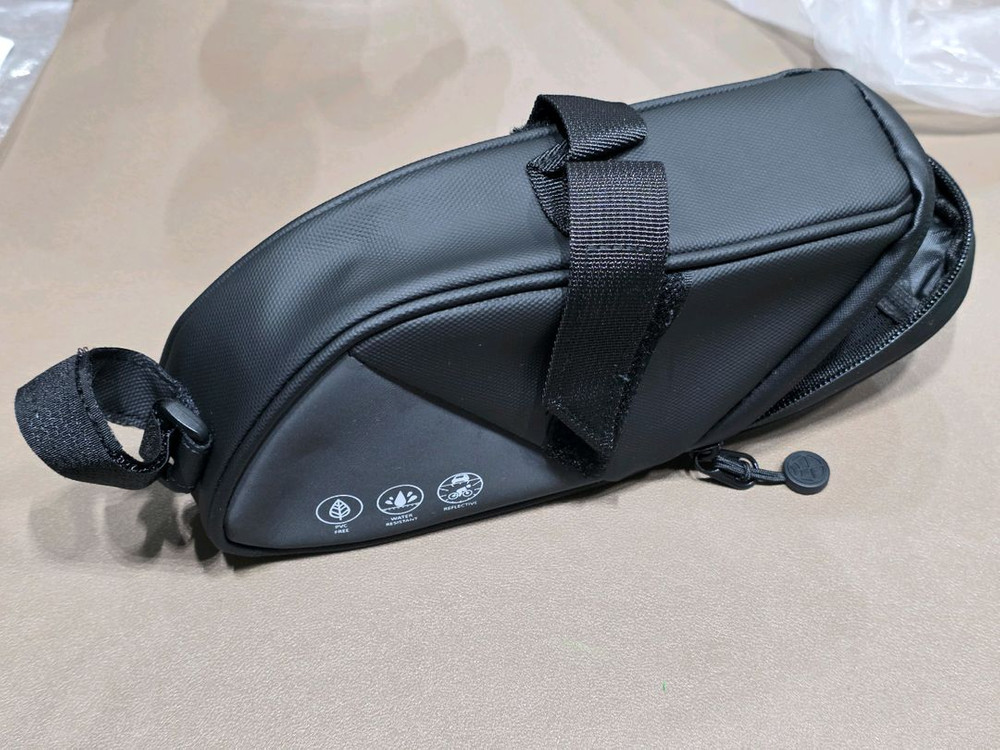 자전거 용품 가방 바엔드 바테잎 물통 볼트 스템볼트 젤쿠션 안장 자전거 이미지