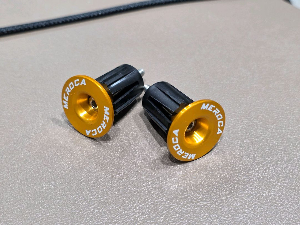 자전거 용품 가방 바엔드 바테잎 물통 볼트 스템볼트 젤쿠션 안장 자전거 이미지