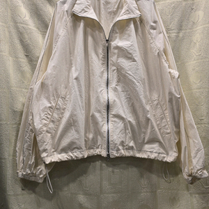 마뗑킴 로고 코팅 바람막이 자켓 점퍼 아이보리 프리사이즈 이미지