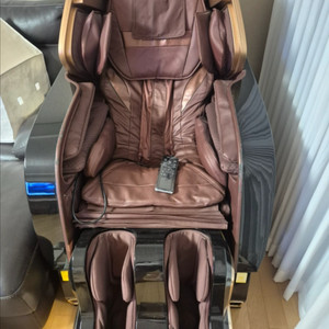 바디프렌드 팬텀 안마의자 이미지