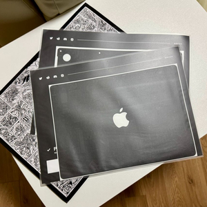 dbrand macbook pro m4 스킨 풀세트(디브랜드 맥북 스킨) 이미지