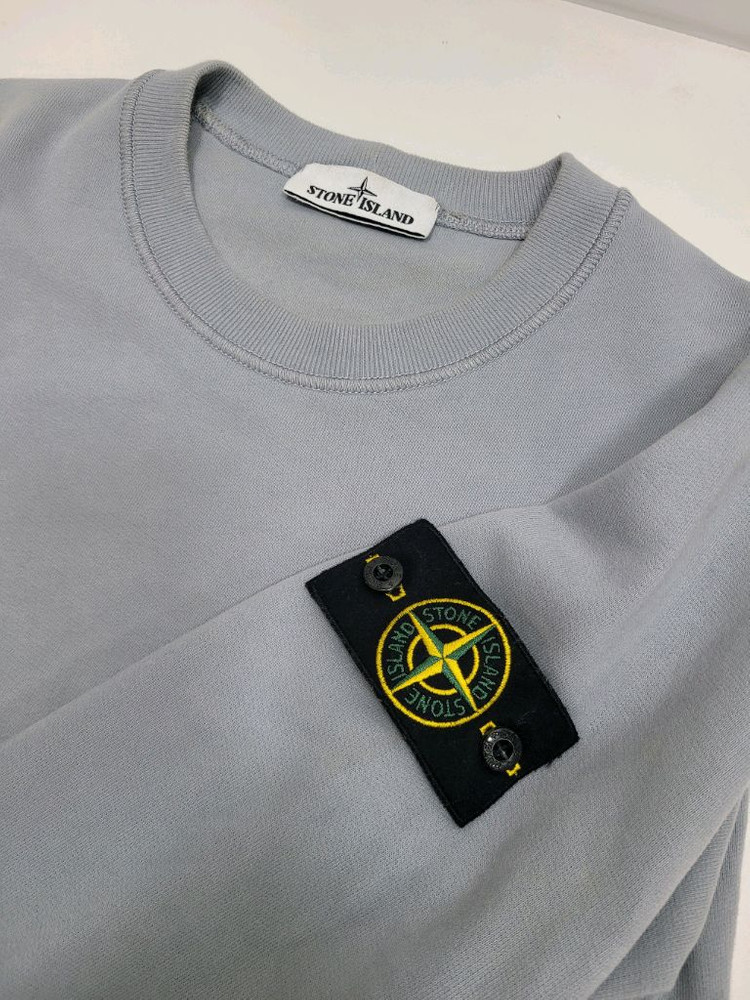 STONE ISLAND 21FW스톤아일랜드 와펜 크루넥 맨투맨/ 남 S 그레이 이미지