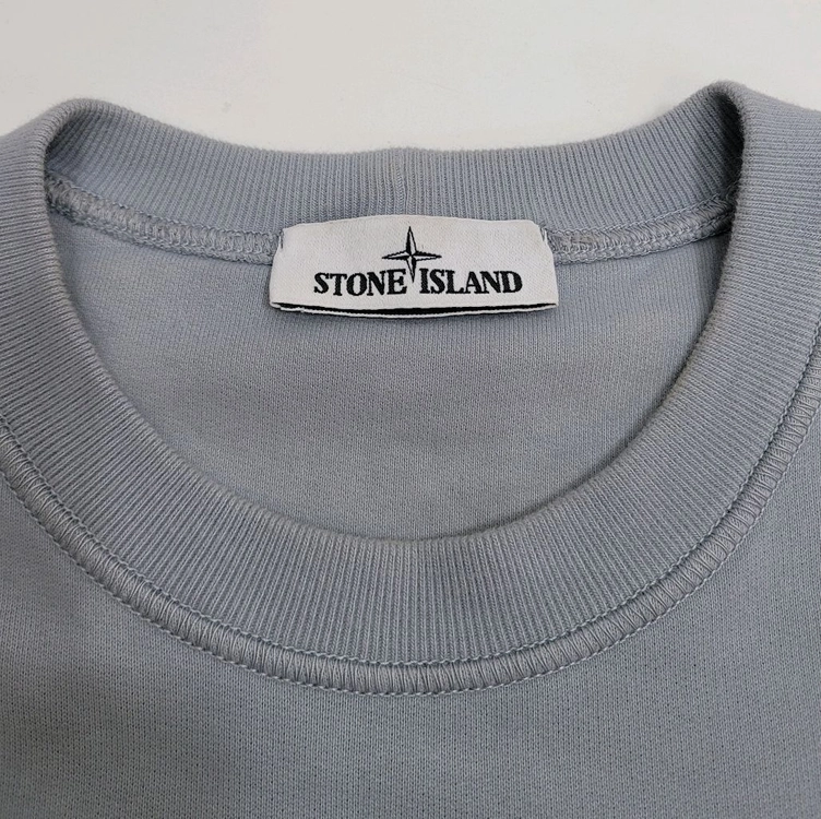 STONE ISLAND 21FW스톤아일랜드 와펜 크루넥 맨투맨/ 남 S 그레이 이미지