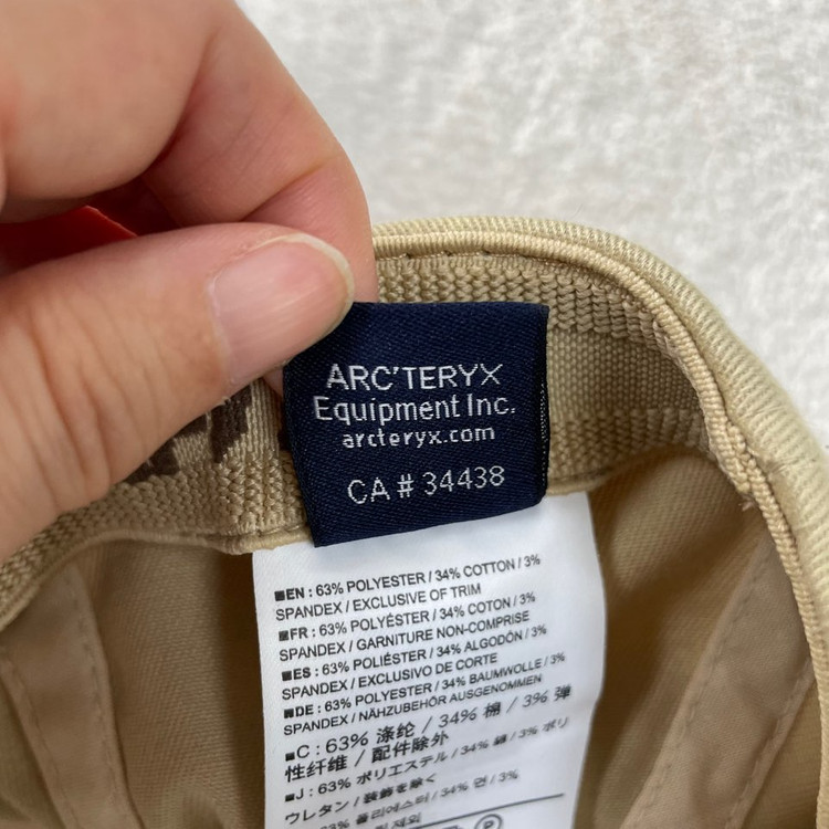 아크테릭스 볼캡 모자 이미지
