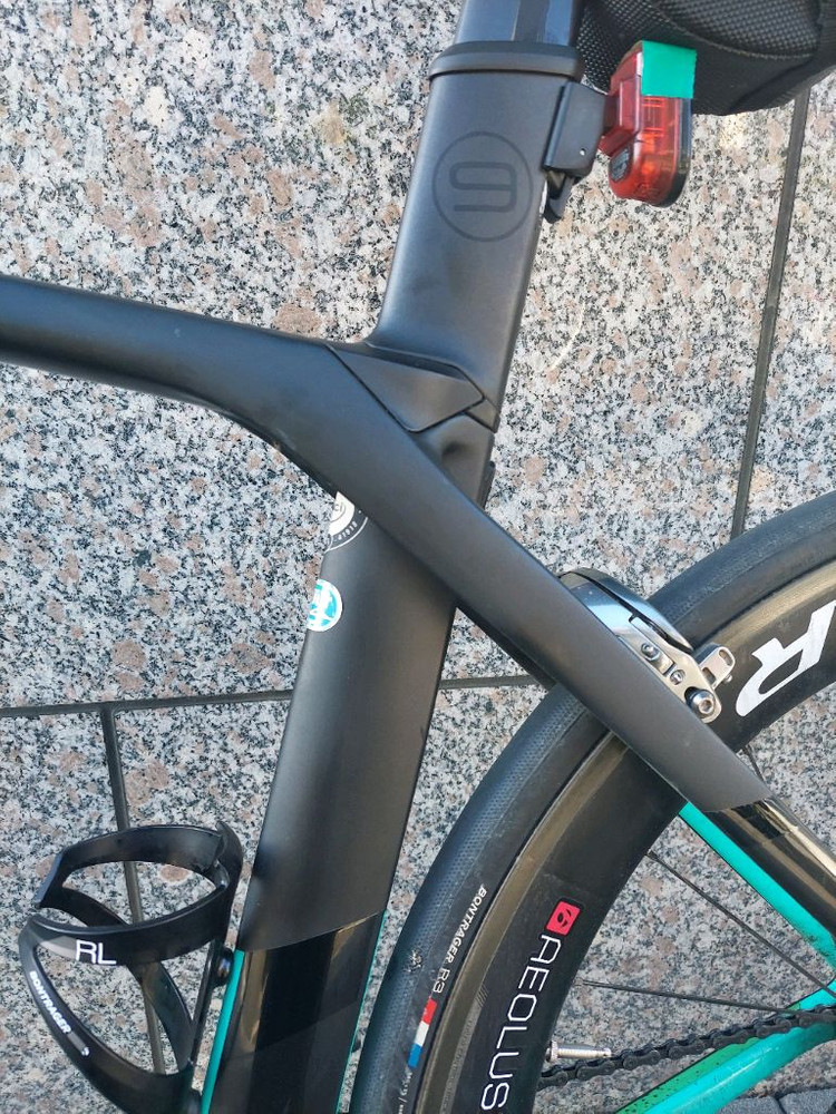 트렉 마돈9.2 로드자전거 이미지