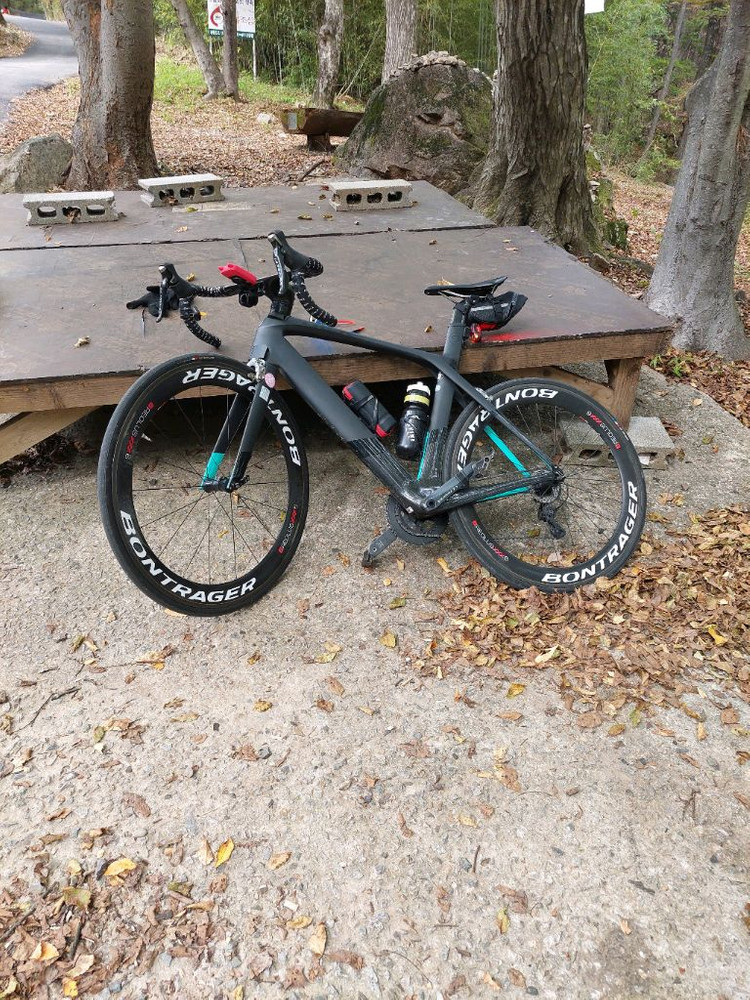 트렉 마돈9.2 로드자전거 이미지