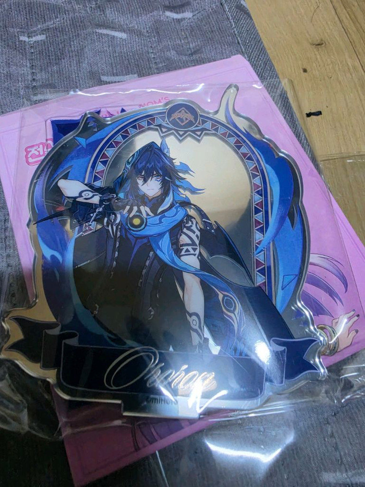 원신 맘스터치 말라니 올로룬 아크릴 스탠드팝니다. 이미지